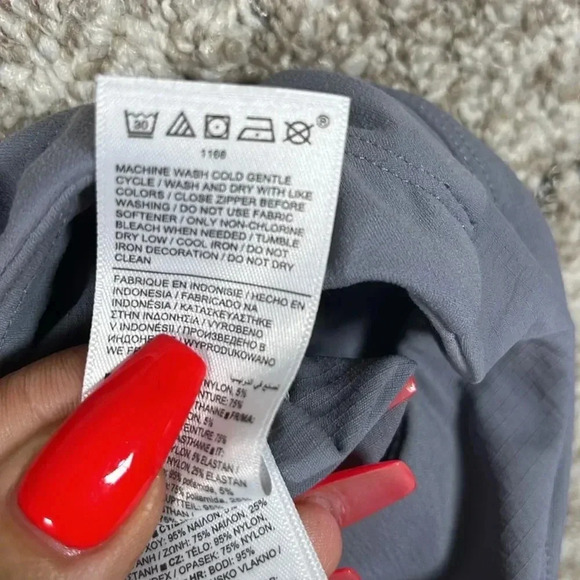 Athleta Trekkie North Mid Rise Shorts Gray Plus Size Outdoor Hiking Summer - Picture 6 of 6